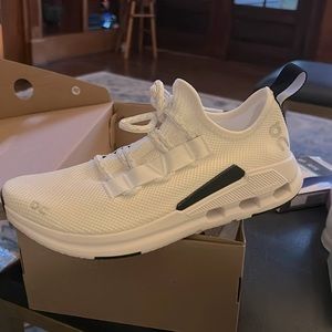 New On Cloud Cloudeasy size 8